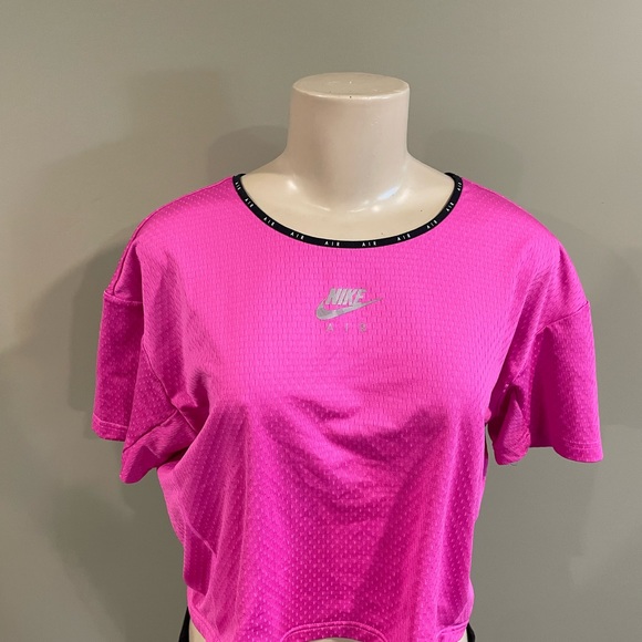 Nike Air / hot pink Nike air Dri fit cropped tee - Picture 3 of 5